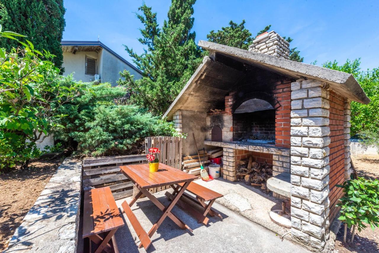 Apartmani Tatjana Новалья Экстерьер фото