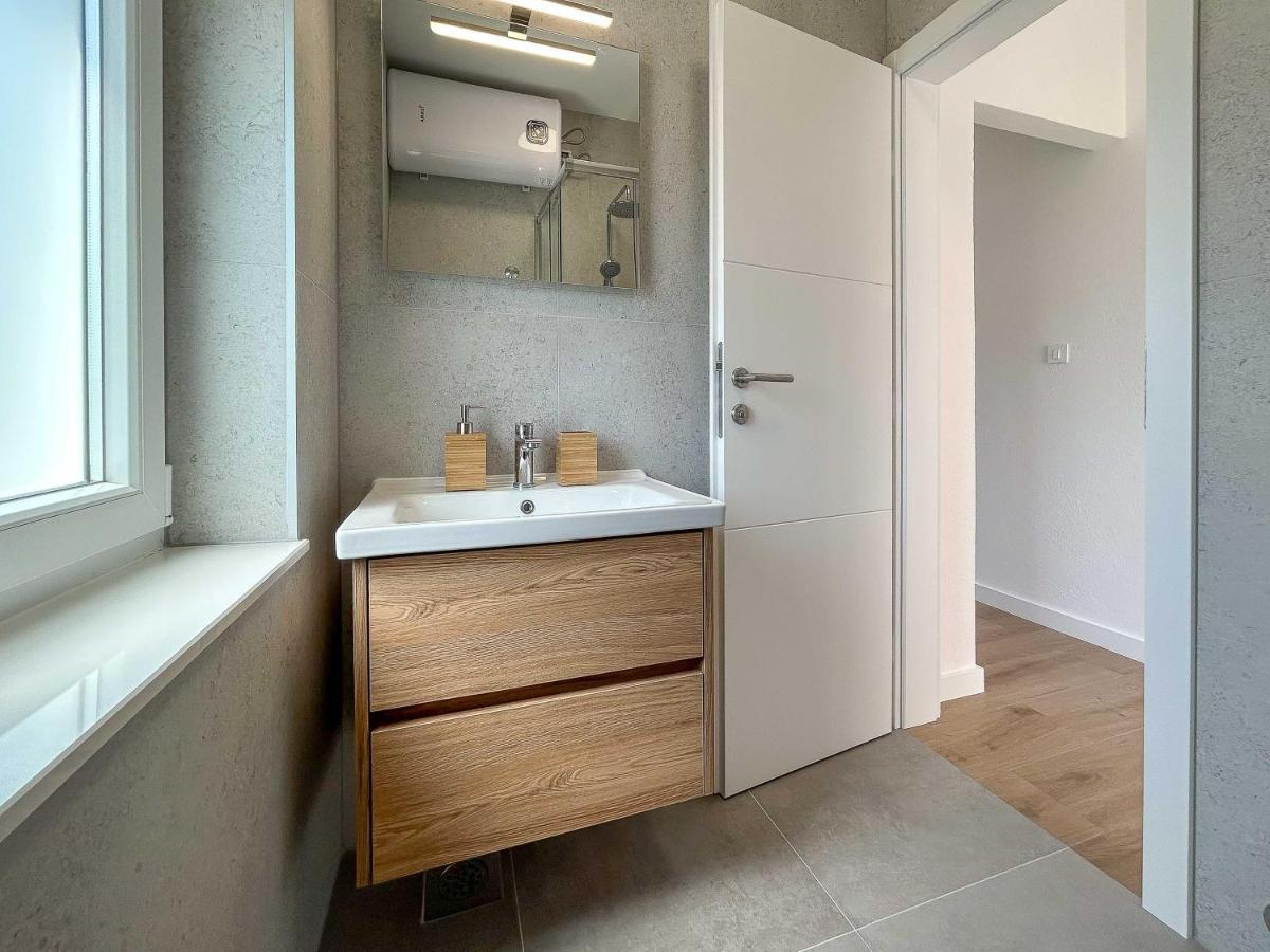Apartmani Tatjana Новалья Экстерьер фото