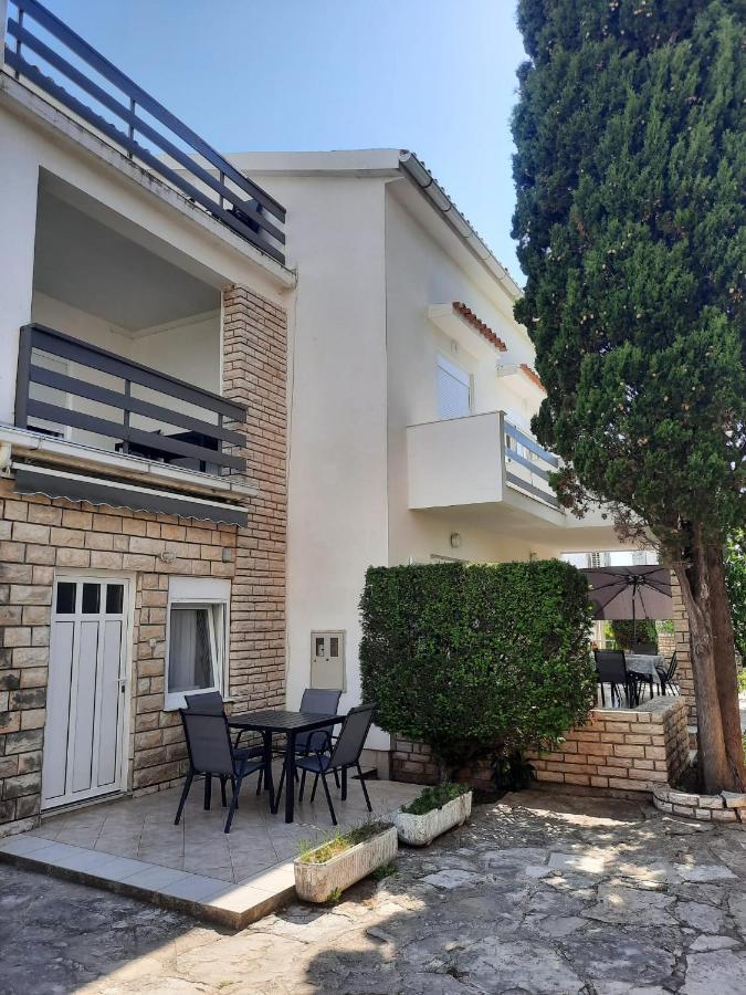Apartmani Tatjana Новалья Экстерьер фото
