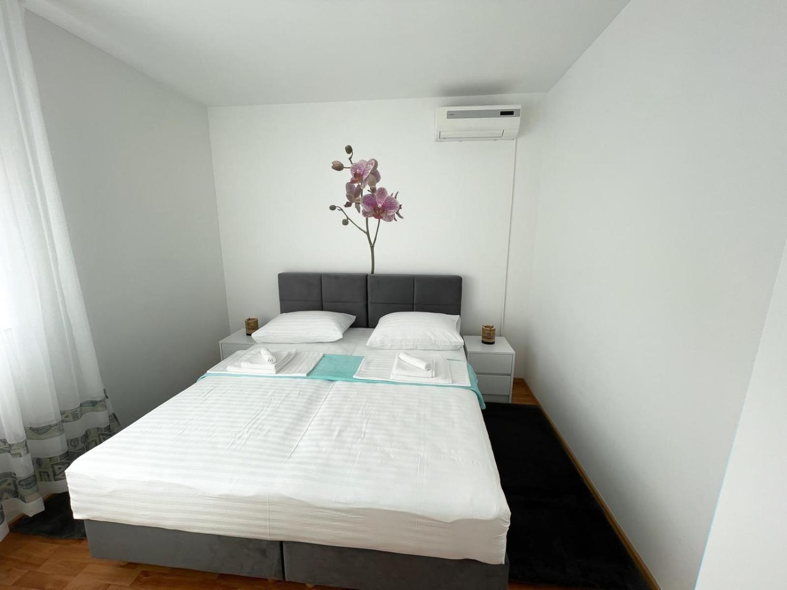 Apartmani Tatjana Новалья Экстерьер фото