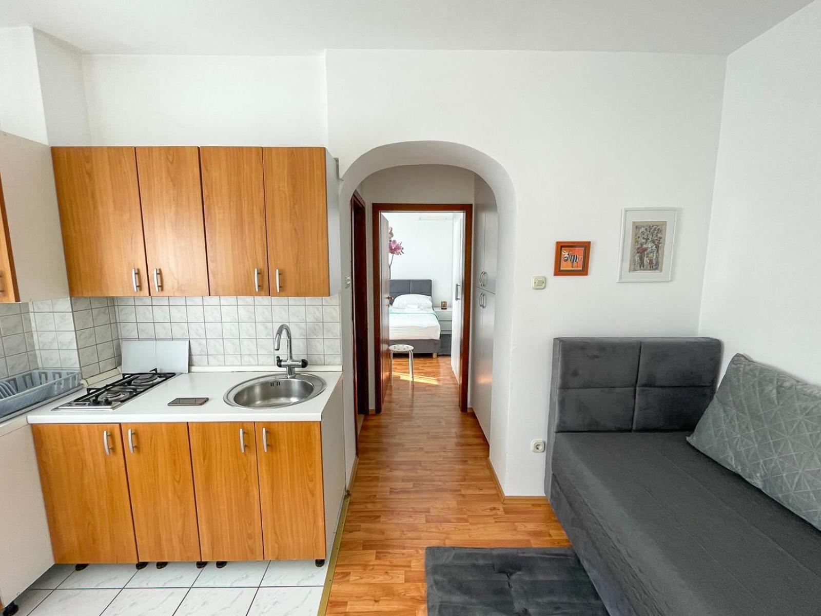 Apartmani Tatjana Новалья Экстерьер фото