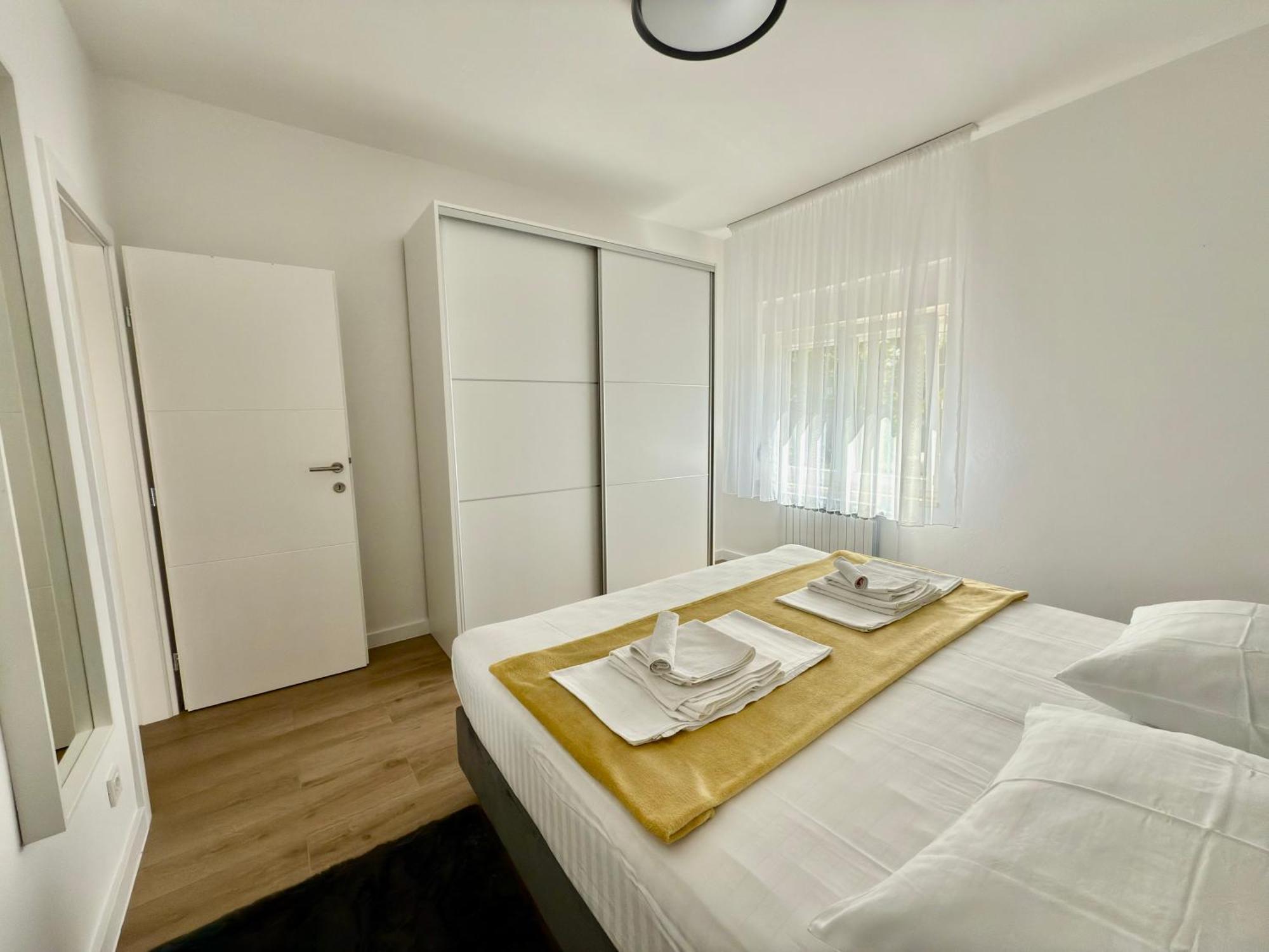 Apartmani Tatjana Новалья Экстерьер фото
